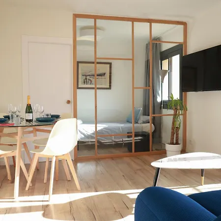 Amazing Sea And Sagrada Familia Views Homey Apartment Barcelona