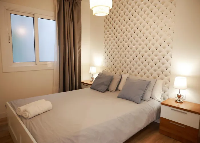 Amazing Sea And Sagrada Familia Views Homey アパート