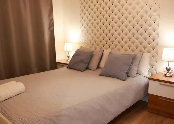 Amazing Sea And Sagrada Familia Views Homey * バルセロナ